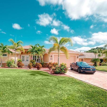 Villa Holiday Sunrise Cape Coral Exteriér fotografie
