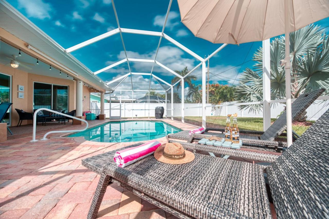 Villa Holiday Sunrise Cape Coral Exteriér fotografie