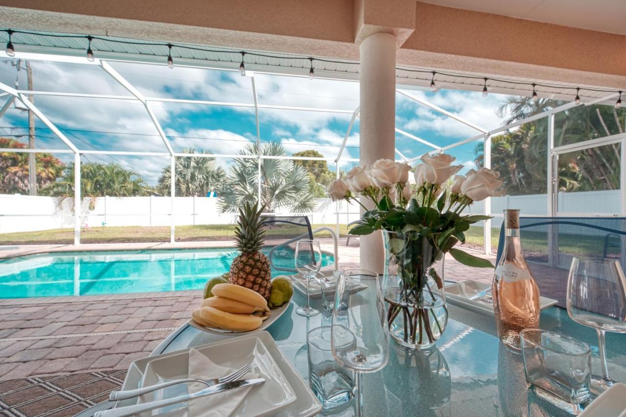 Villa Holiday Sunrise Cape Coral Exteriér fotografie