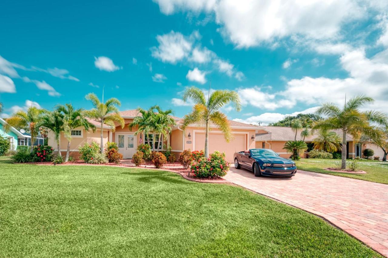 Villa Holiday Sunrise Cape Coral Exteriér fotografie